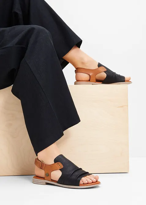 Mustang sandalen, Mustang