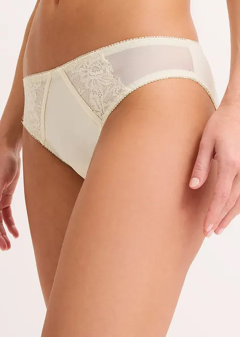 Slip met sierlijk kant, bonprix