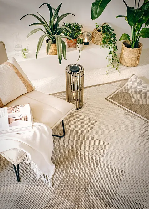 Dubbelzijdig binnen- en buitenkleed met grafisch patroon, bonprix