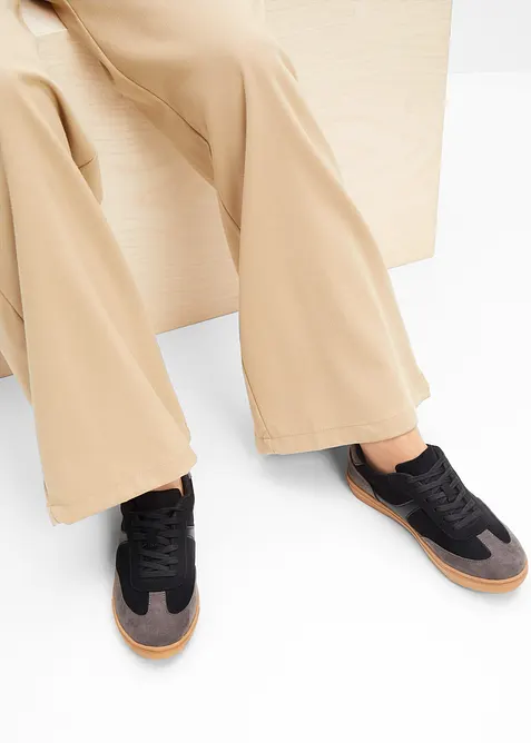 Sneakers in retrolook, bonprix