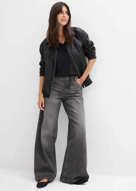 Wide leg jeans, mid waist, bonprix