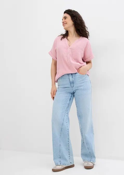 Mousseline blouse met knoopsluiting en zak, bonprix