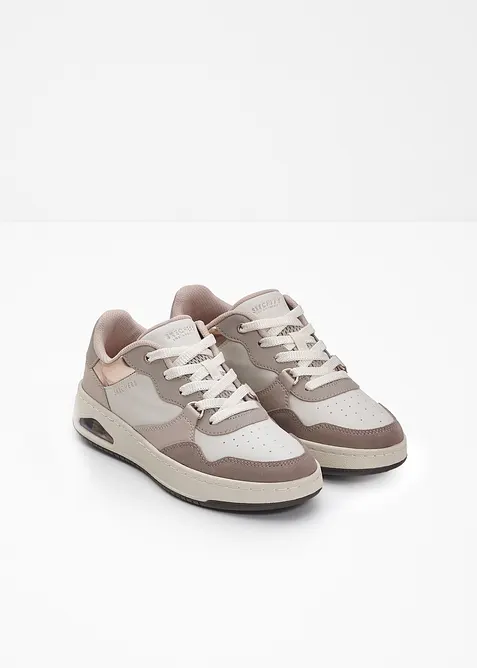 Sneakers van Skechers, Skechers