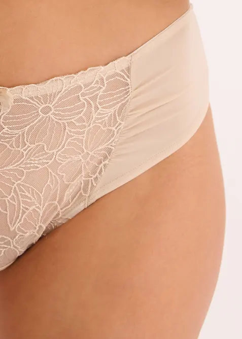 Brazilian slip met gebloemd borduursel, bonprix