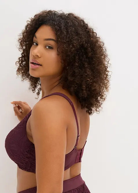 Voorgevormde bh met gewatteerde bandjes en delicate kant, bonprix