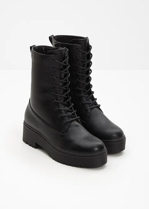 Veterboots met plateauzool, bonprix