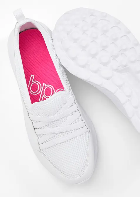 Comfortabele slip-in sneakers met een lichte zool, bonprix