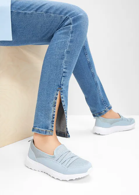 Comfortabele slip-in sneakers met een lichte zool, bonprix