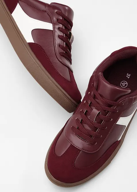 Sneakers in retrolook, bonprix