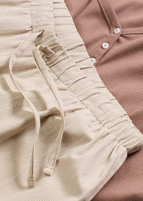 Loungewear geribd shirt met een geweven broek, bonprix