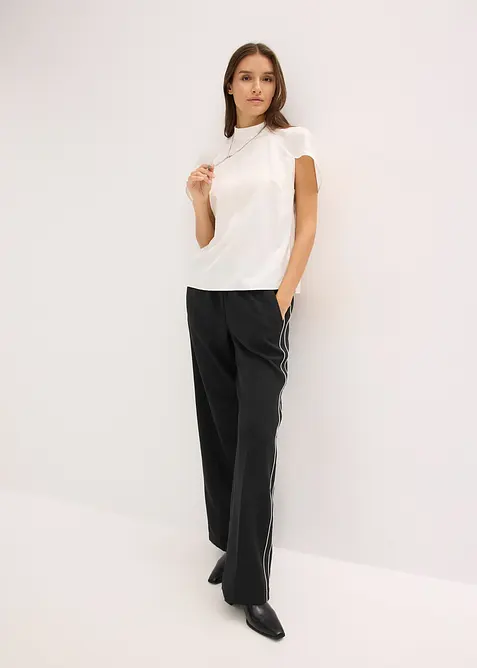 Elegante blouse met korte mouwen van glanzend satijn, bonprix