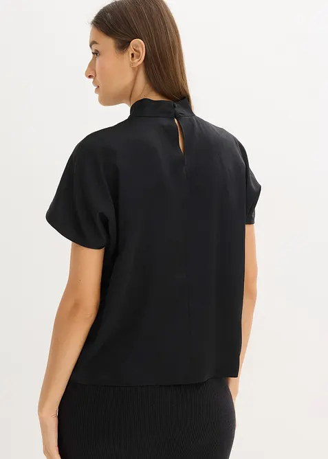 Elegante blouse met korte mouwen van glanzend satijn, bonprix