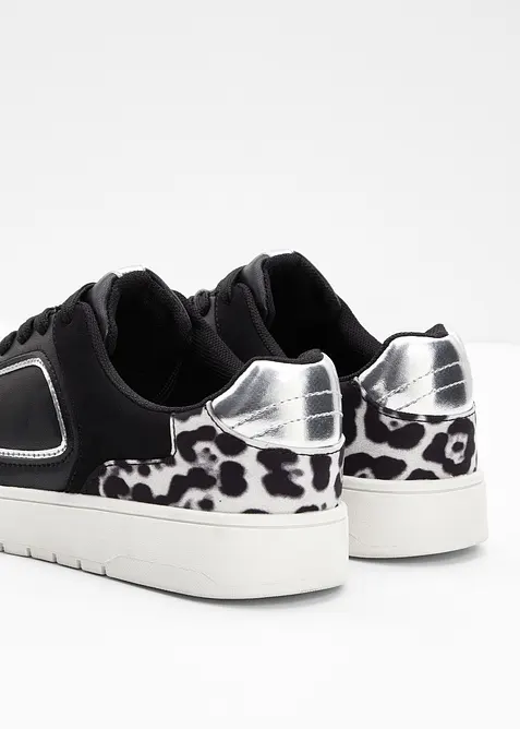 Sneakers met luipaardprint, bonprix
