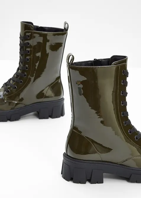 Veterboots in laklook, bonprix