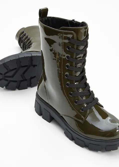 Veterboots in laklook, bonprix