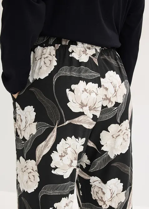 Pyjama met viscose en wijde pijpen, bonprix