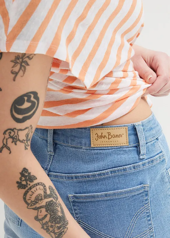 Straight jeans bermuda,  mid waist, bonprix