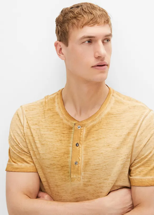 Henley shirt van biologisch katoen in washed out look, bonprix