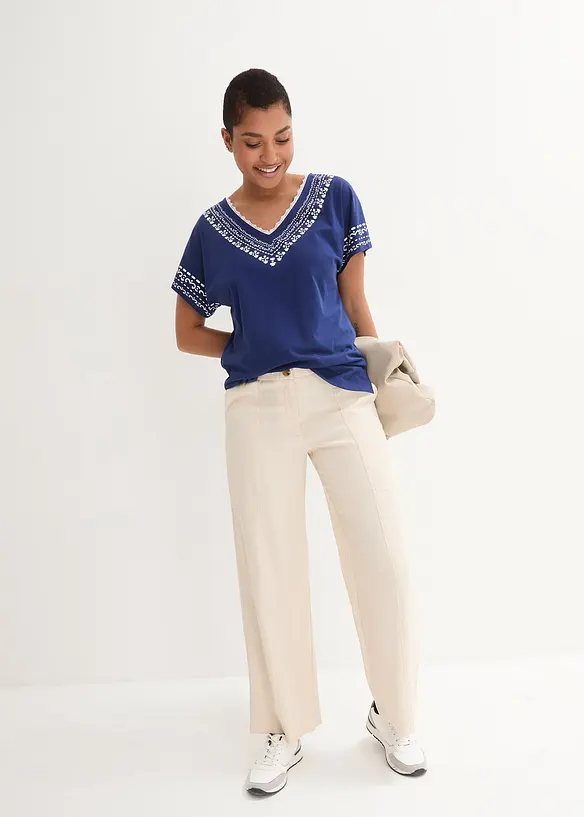 Comfortabel T-shirt met printed borduursel en biologisch katoen, bonprix