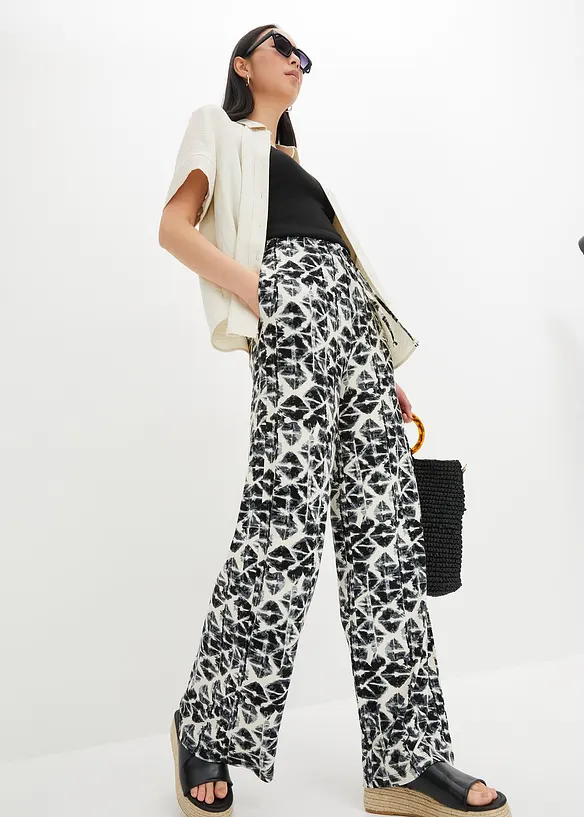 Blouse met borstzak en korte mouwen, bonprix