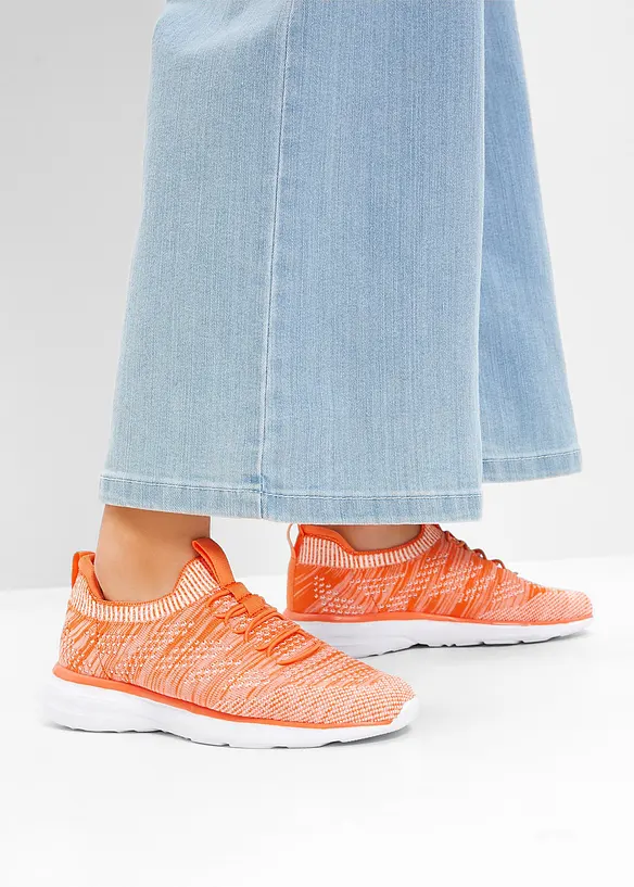 Slip-in sneakers van zacht materiaal, bonprix