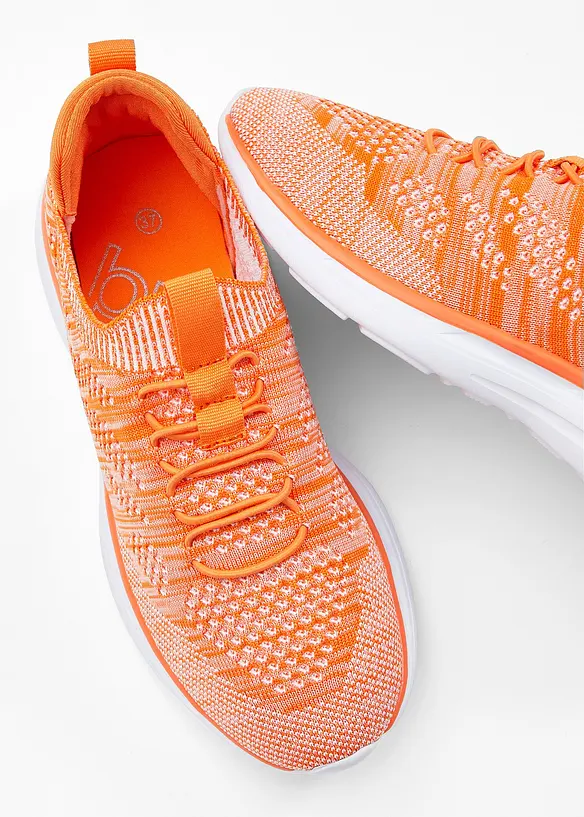 Slip-in sneakers van zacht materiaal, bonprix