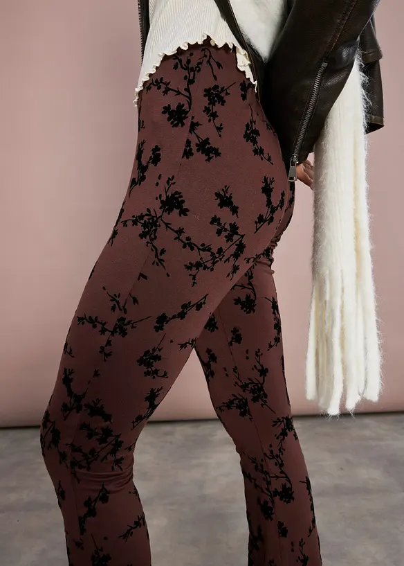Uitlopende legging van zachte viscose, bonprix