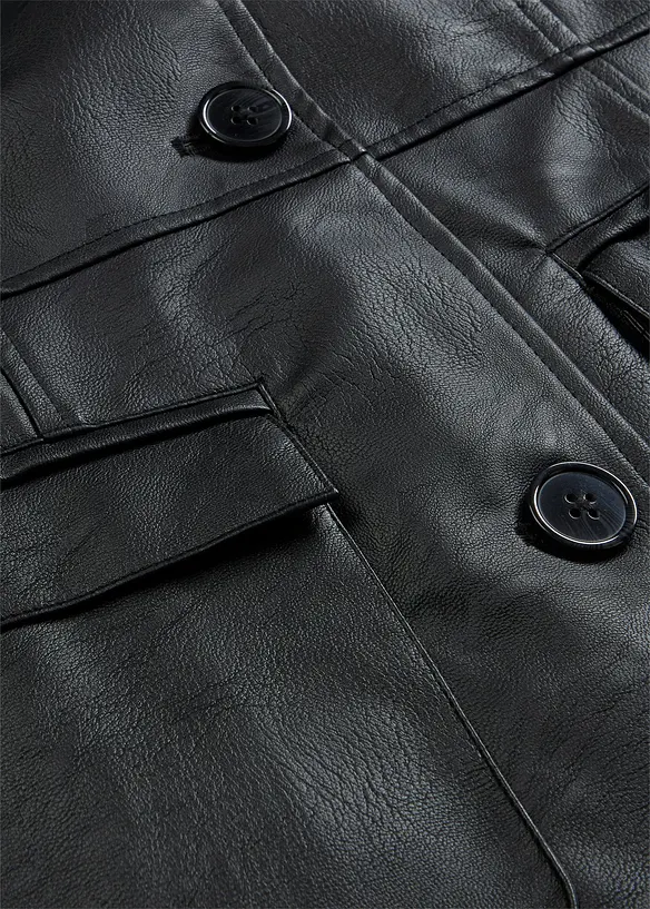 Lange imitatieleren jas met revers, getailleerd, bonprix