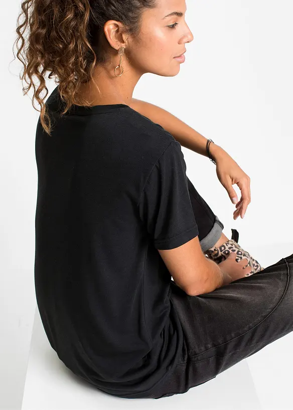 T-shirt met V-hals, bonprix