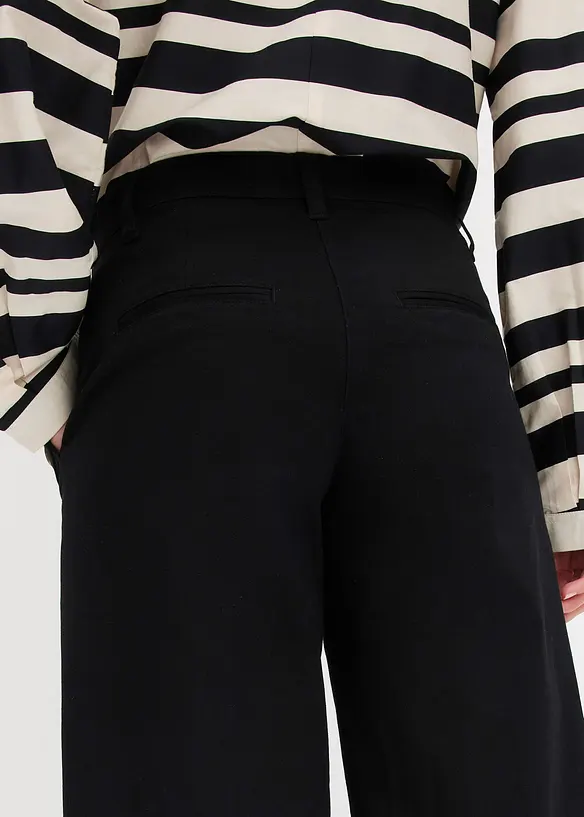 Twill broek met sierknopen, bonprix