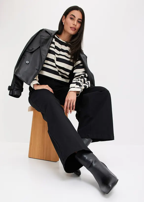 Twill broek met sierknopen, bonprix