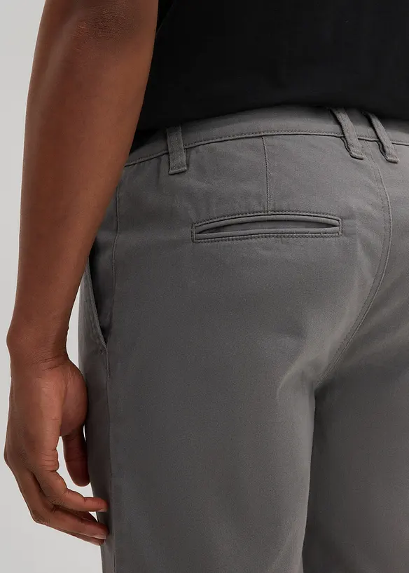 Stretch bermuda regular fit met bandplooien, bonprix
