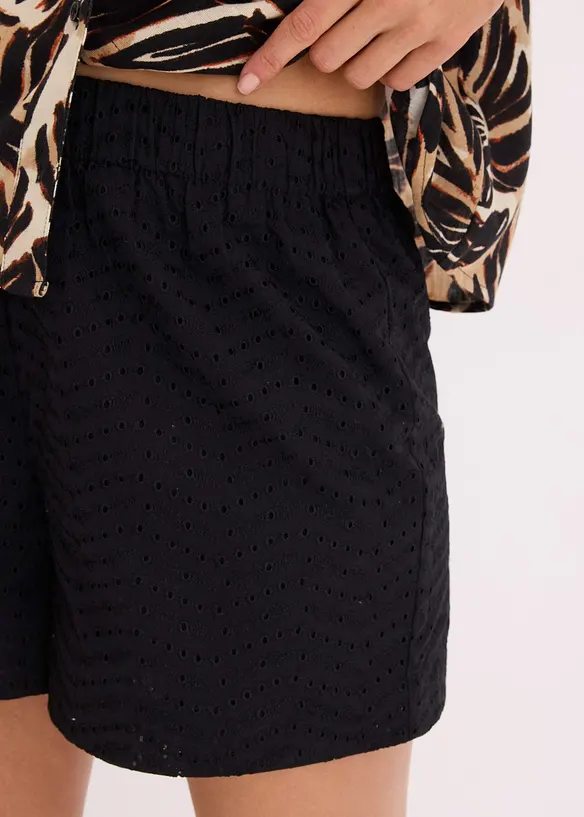 Short met broderie anglaise, bonprix