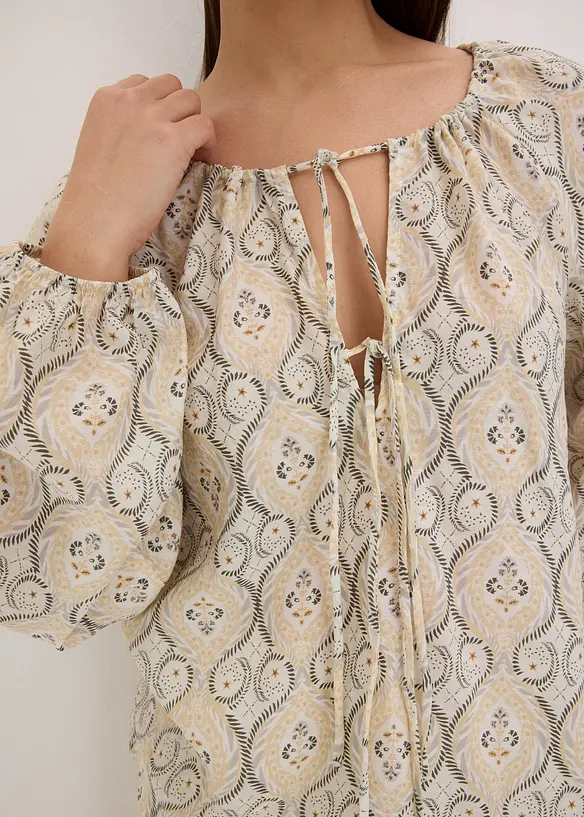 Gedessineerde tuniekblouse van een fijne viscosemix, bonprix