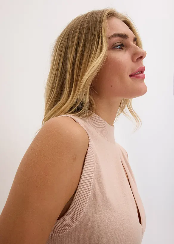 Gebreide top met cut-outs, bonprix