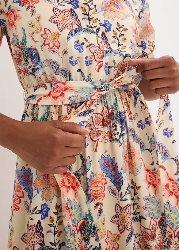 Maxi jurk met een bloemenprint, bonprix