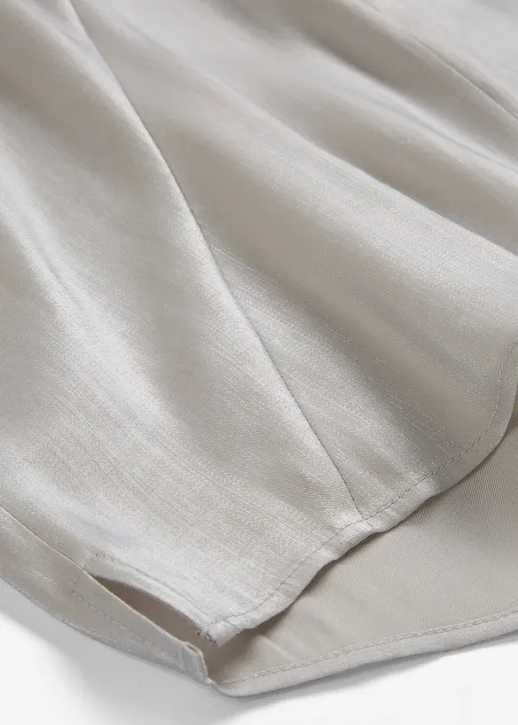 Blouse van satijn met korte mouwen, bonprix