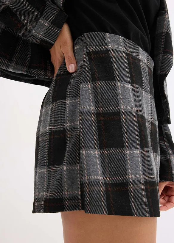 Skort met sierknop, bonprix