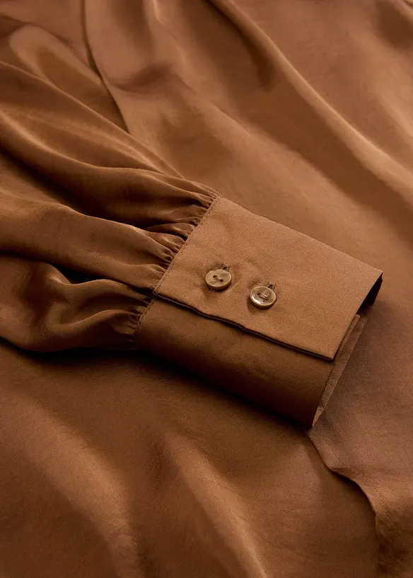 Blouse van elegant satijn, bonprix