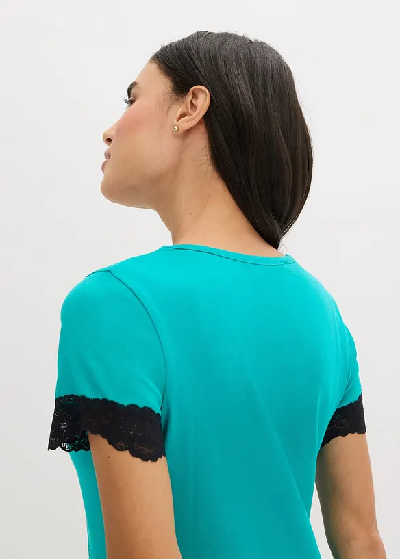 Kort nachthemd met delicate kant, bonprix