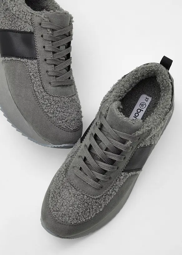 Plateau sneakers, bonprix