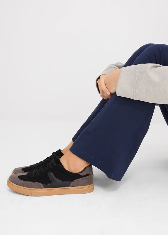 Flared broek van biologisch katoen met stretch, bonprix