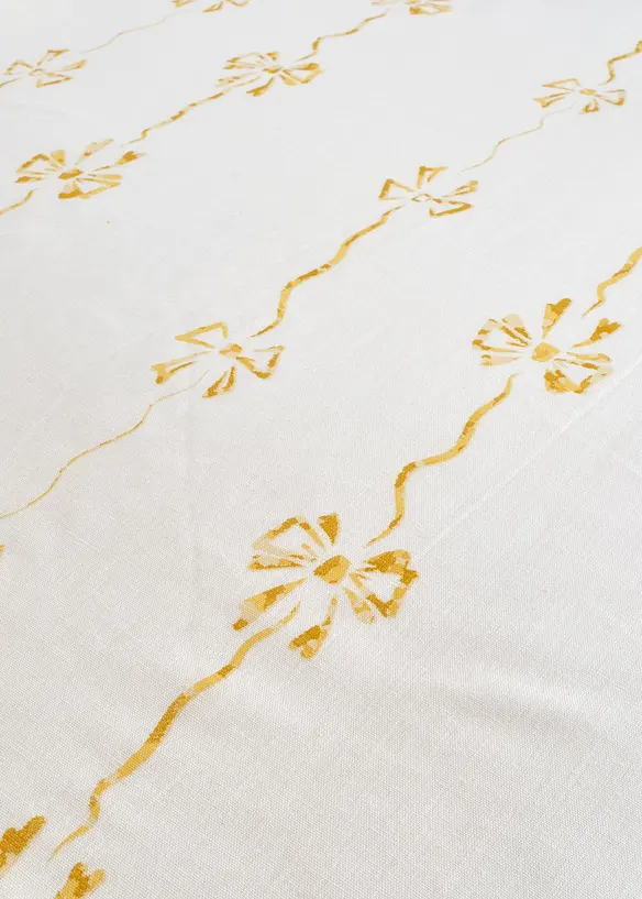 Grand foulard met strikjes, bonprix