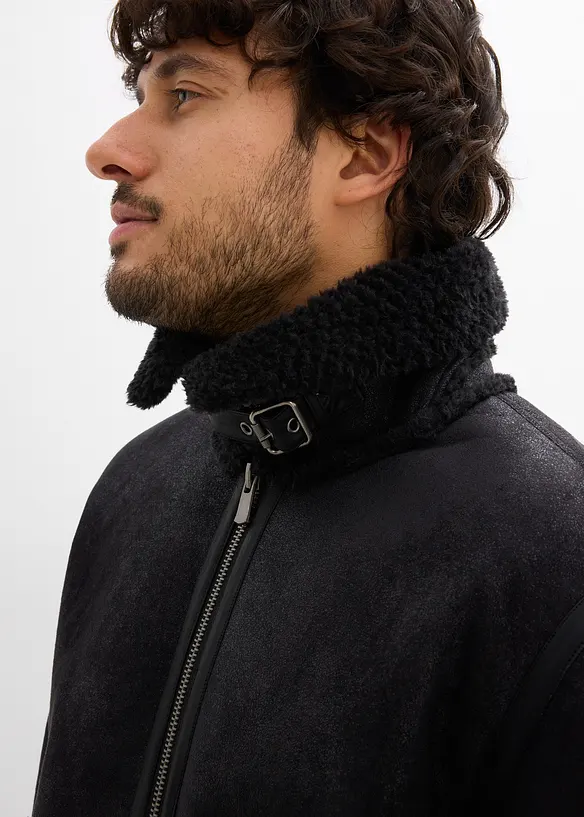 Korte imitatieleren jack met teddy voering, bonprix