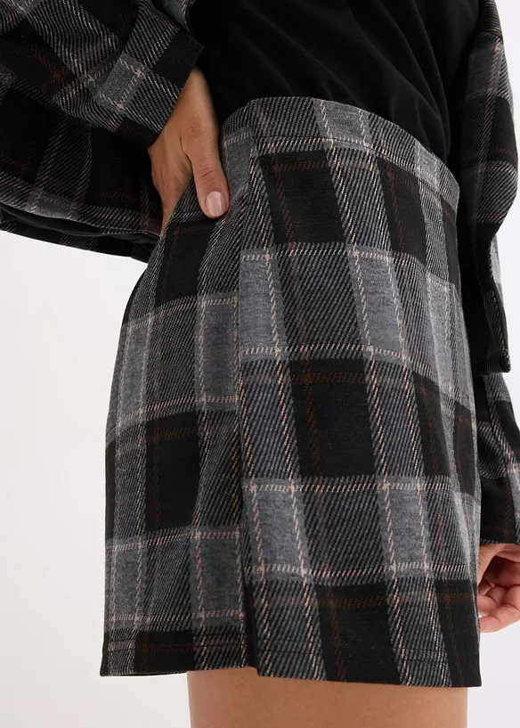 Skort met sierknop, bonprix