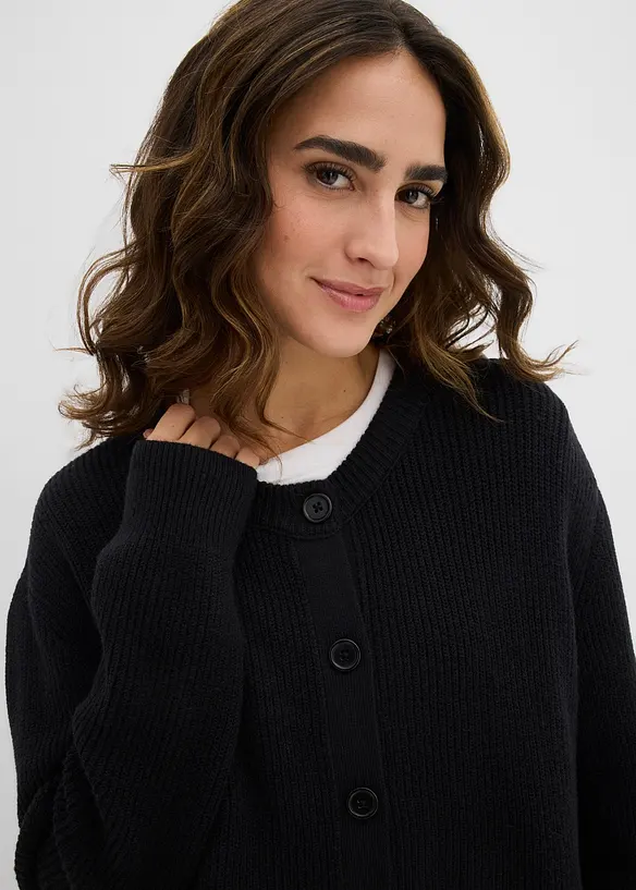 Fijn gebreid vest met ronde hals, bonprix