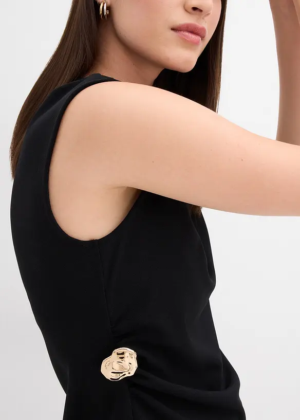 Top van crêpe met decoratieve gesp, bonprix