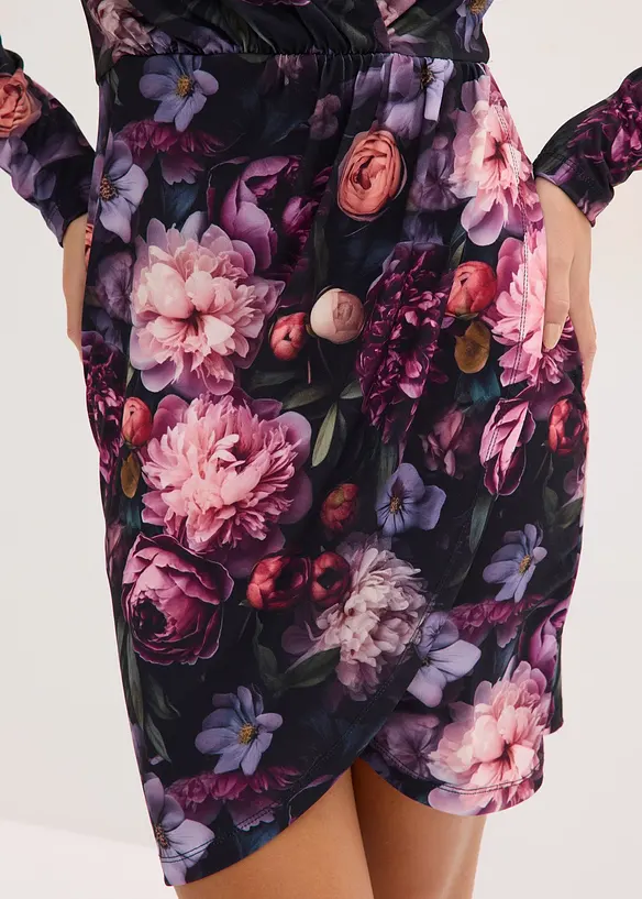 Accentuerende mini jurk met diep decolleté, bonprix