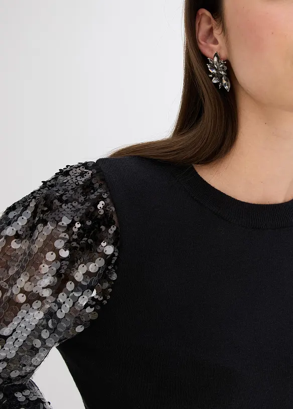Fijngebreide trui met pailletten op de mouwen, bonprix