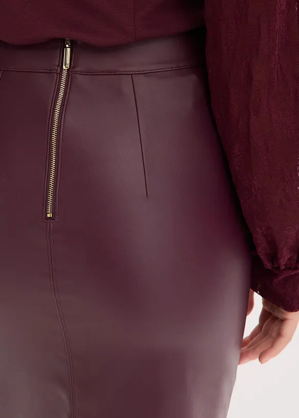 Knie-lange imitatiesuède rok met nauwsluitende pasvorm, bonprix